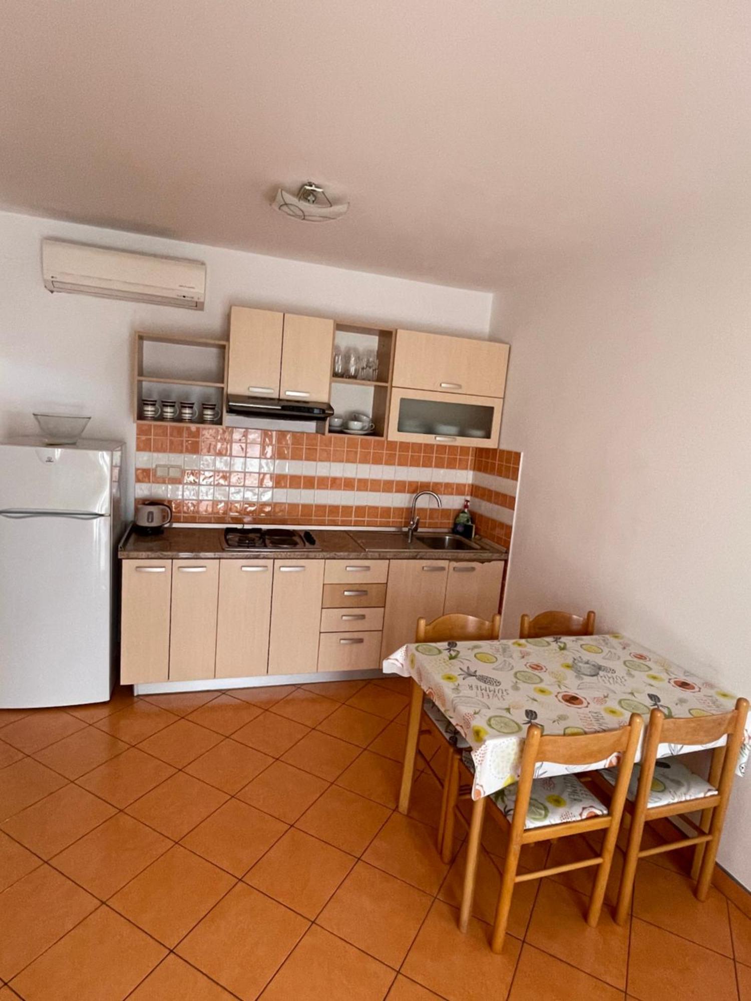 Apartments Belic With Pool Елса Экстерьер фото